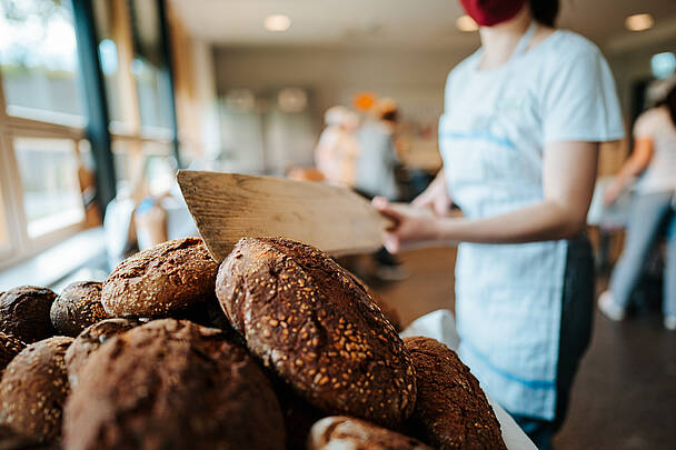 Slow Food Schulen frisches Brot 